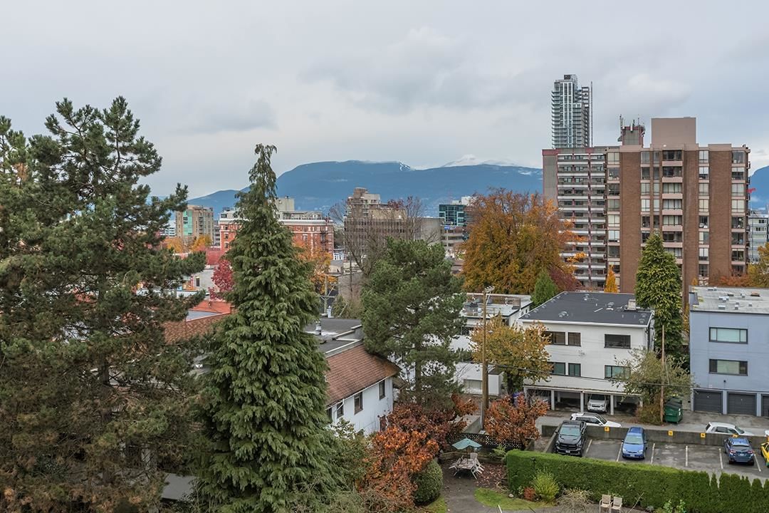 Listing Image 10