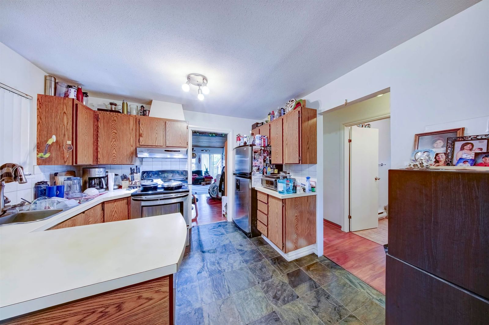 Listing Image 14