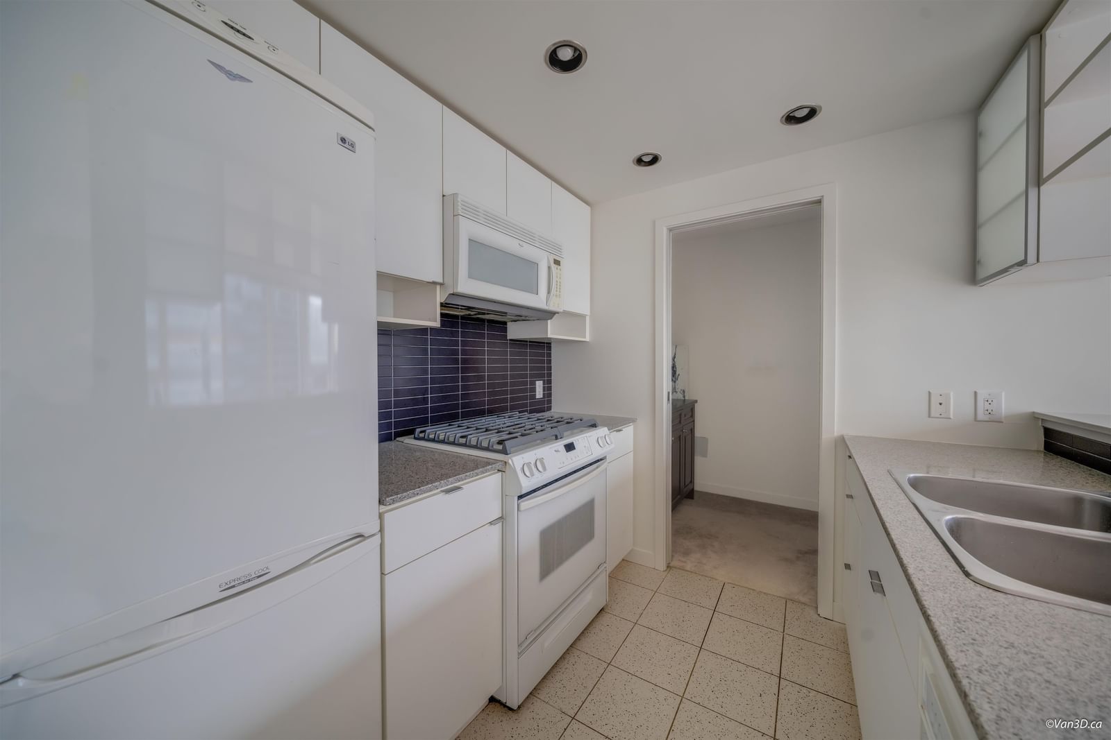 Listing Image 17