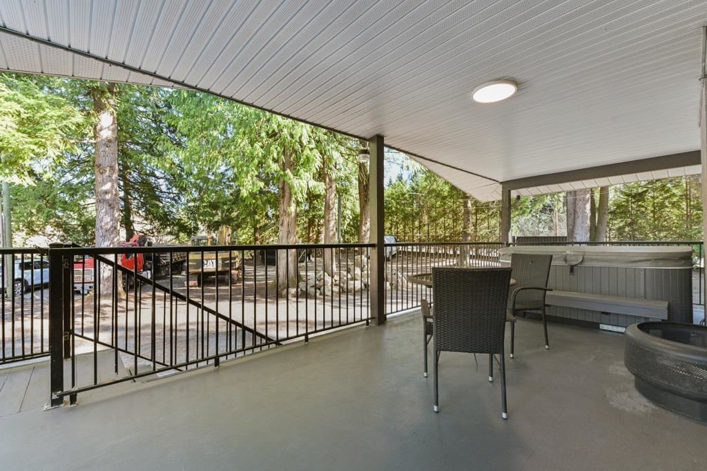 Listing Image 11
