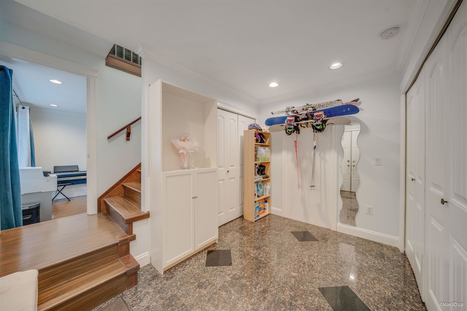 Listing Image 21