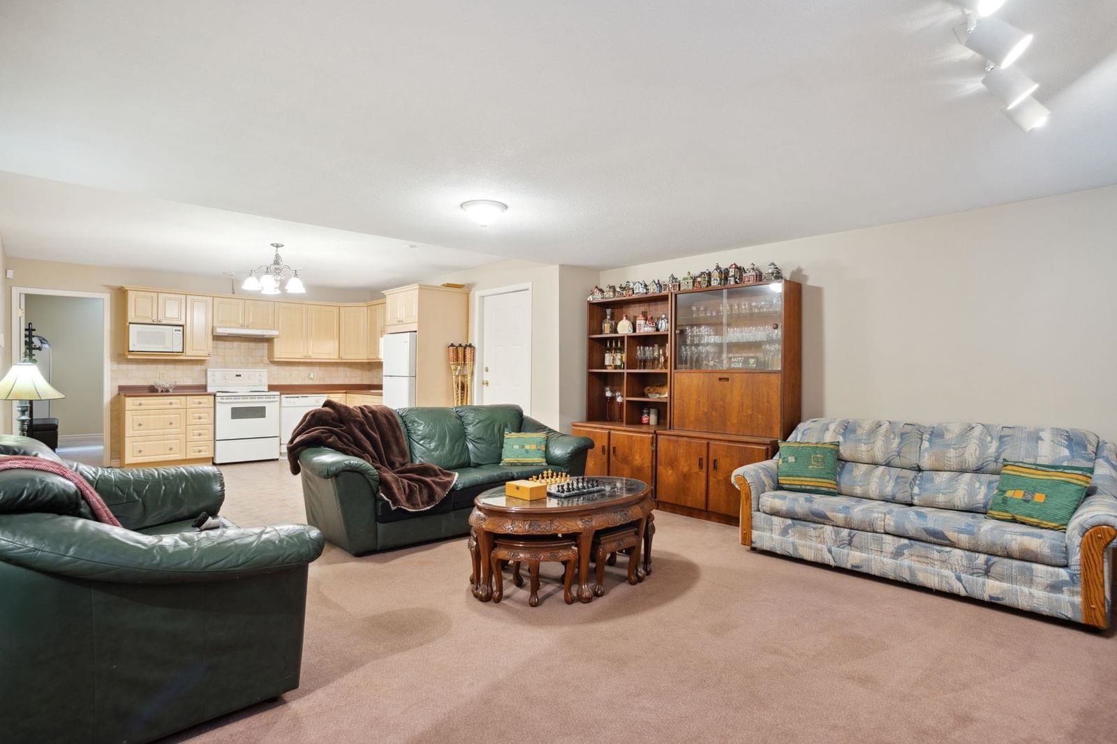 Listing Image 31