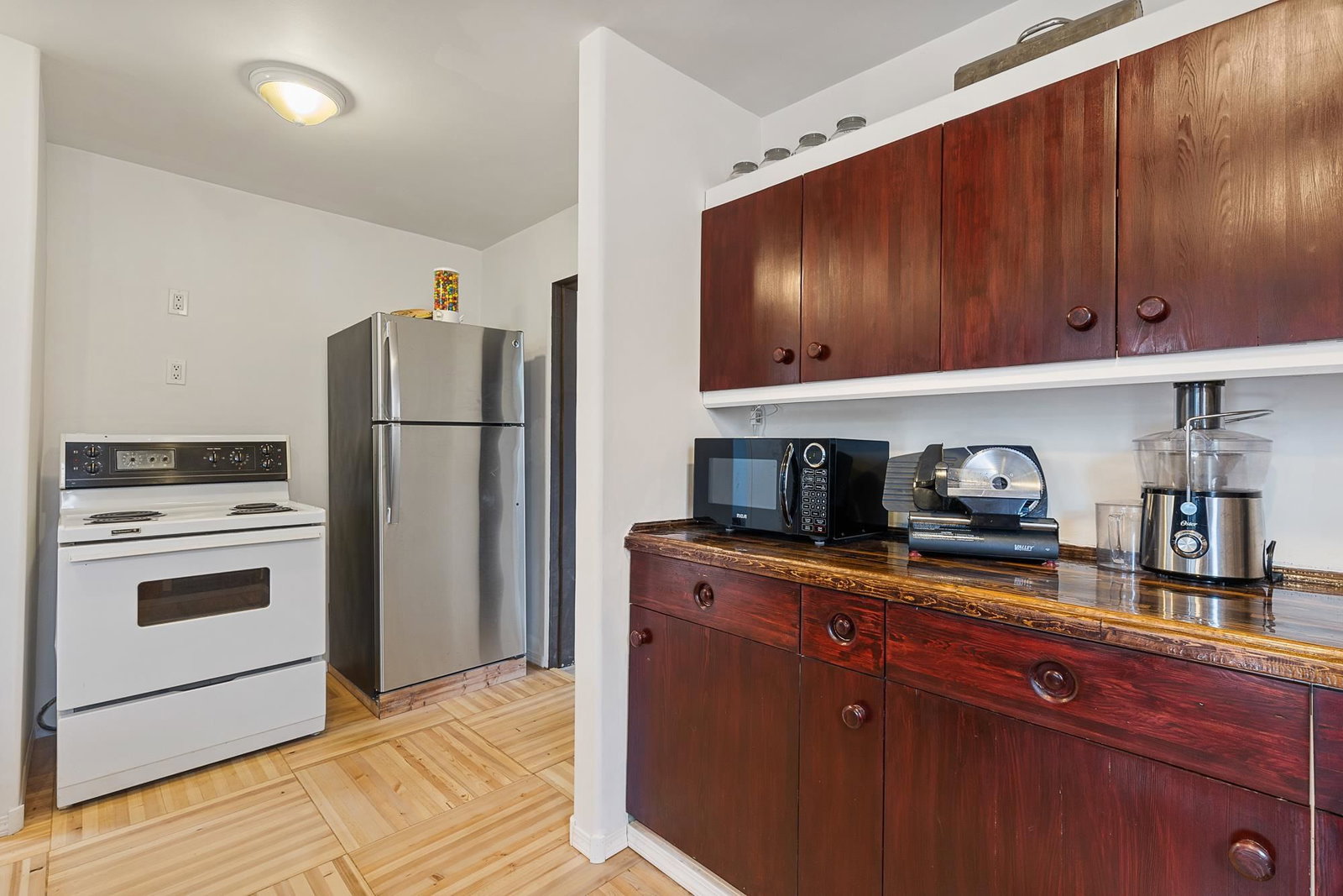 Listing Image 13
