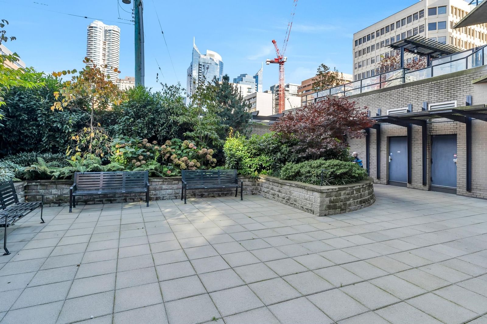 Listing Image 6