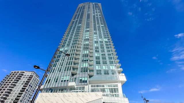 501 - 680 Quayside Drive