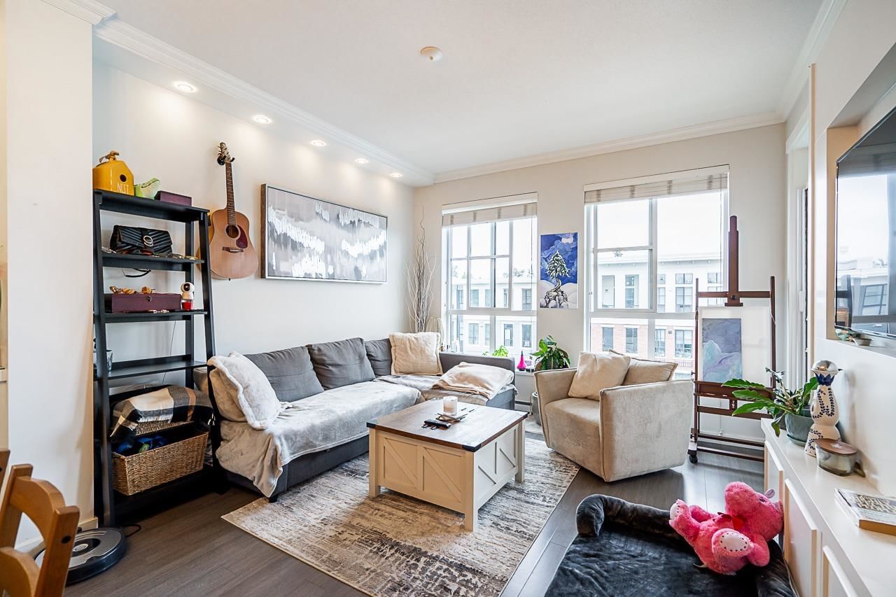 Listing Image 11