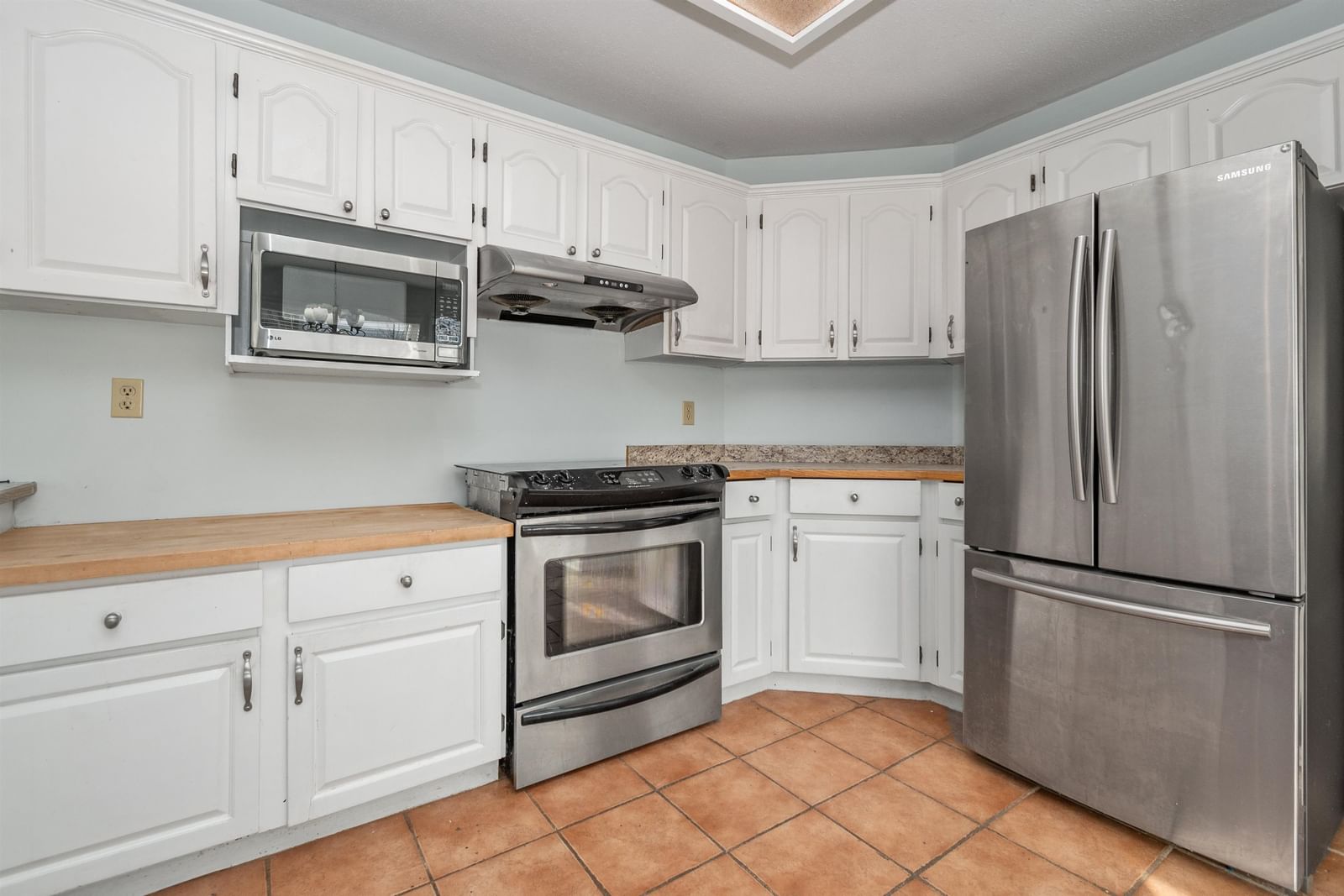 Listing Image 13