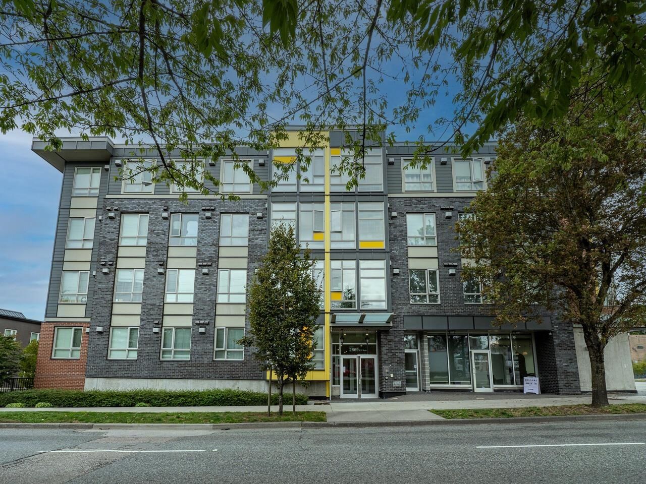 Listing Image 1