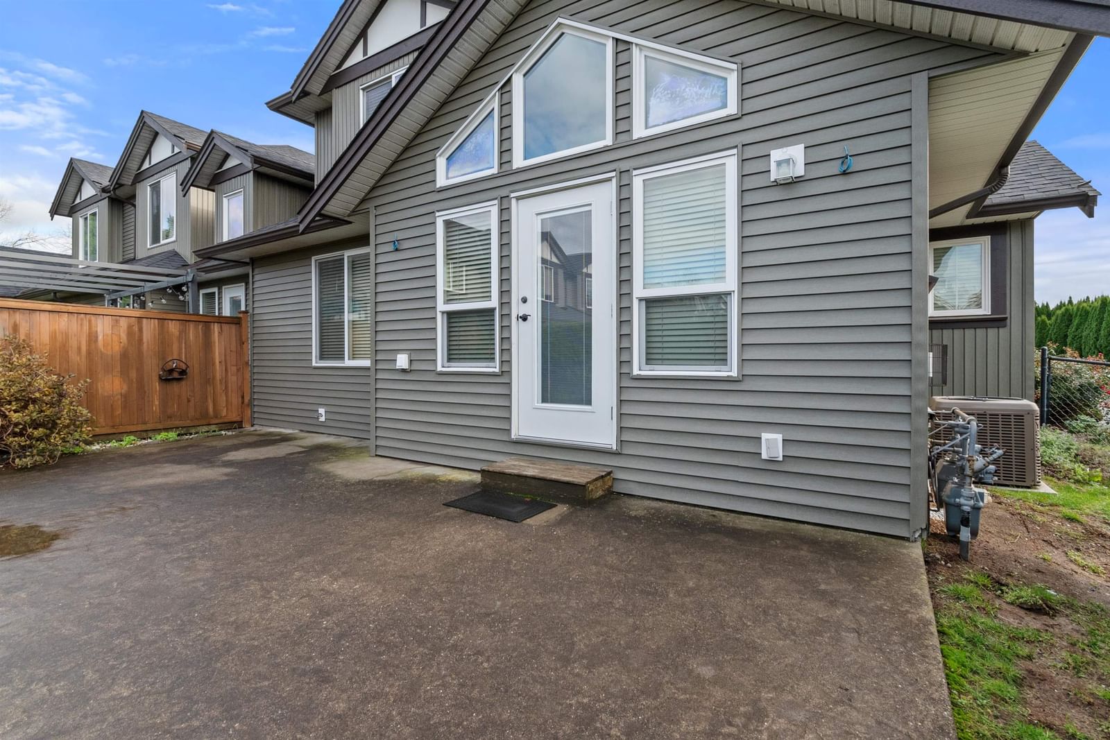 Listing Image 30