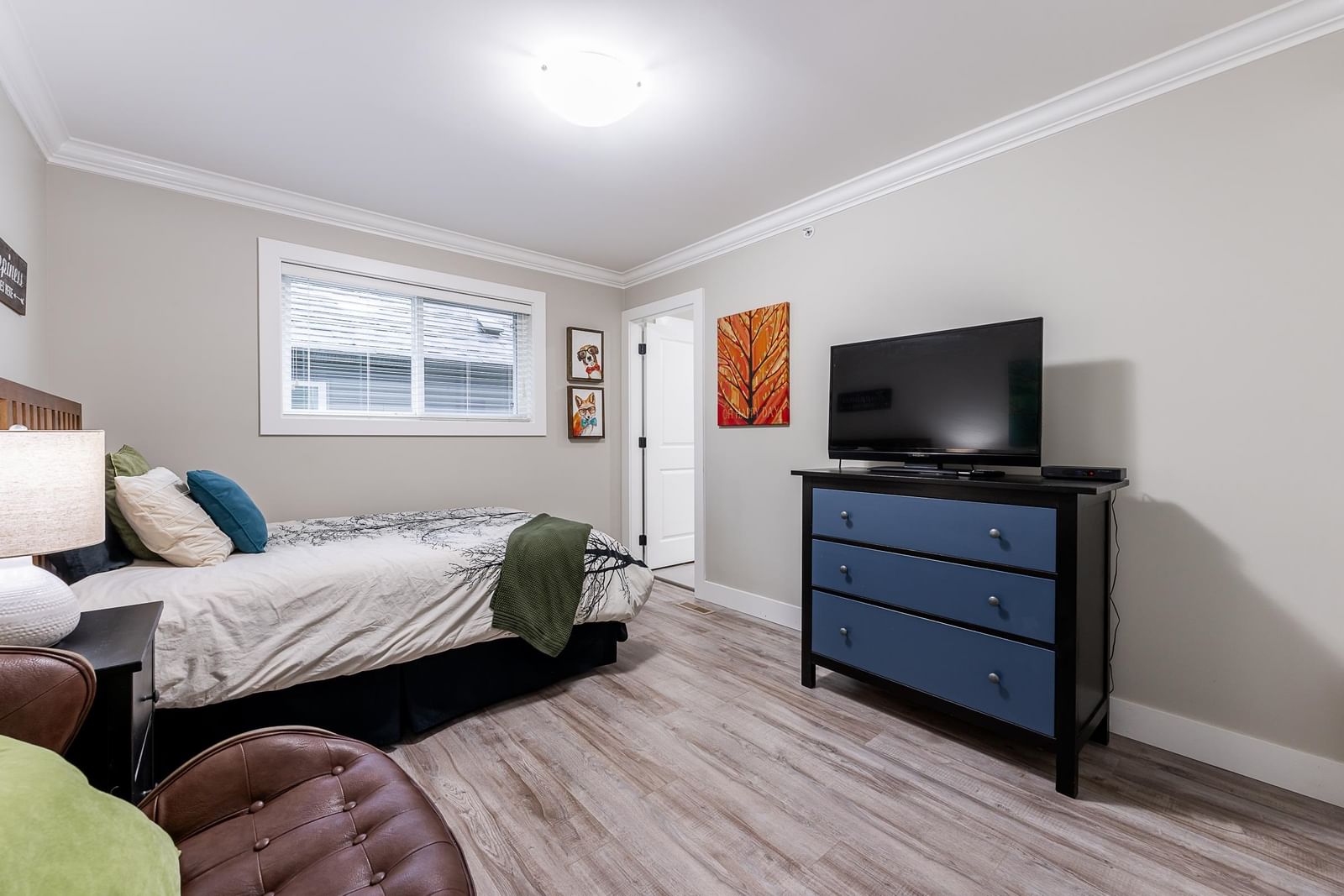 Listing Image 19