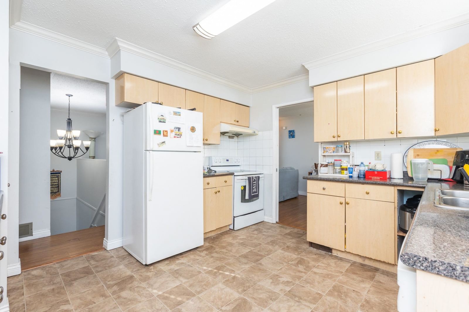 Listing Image 14