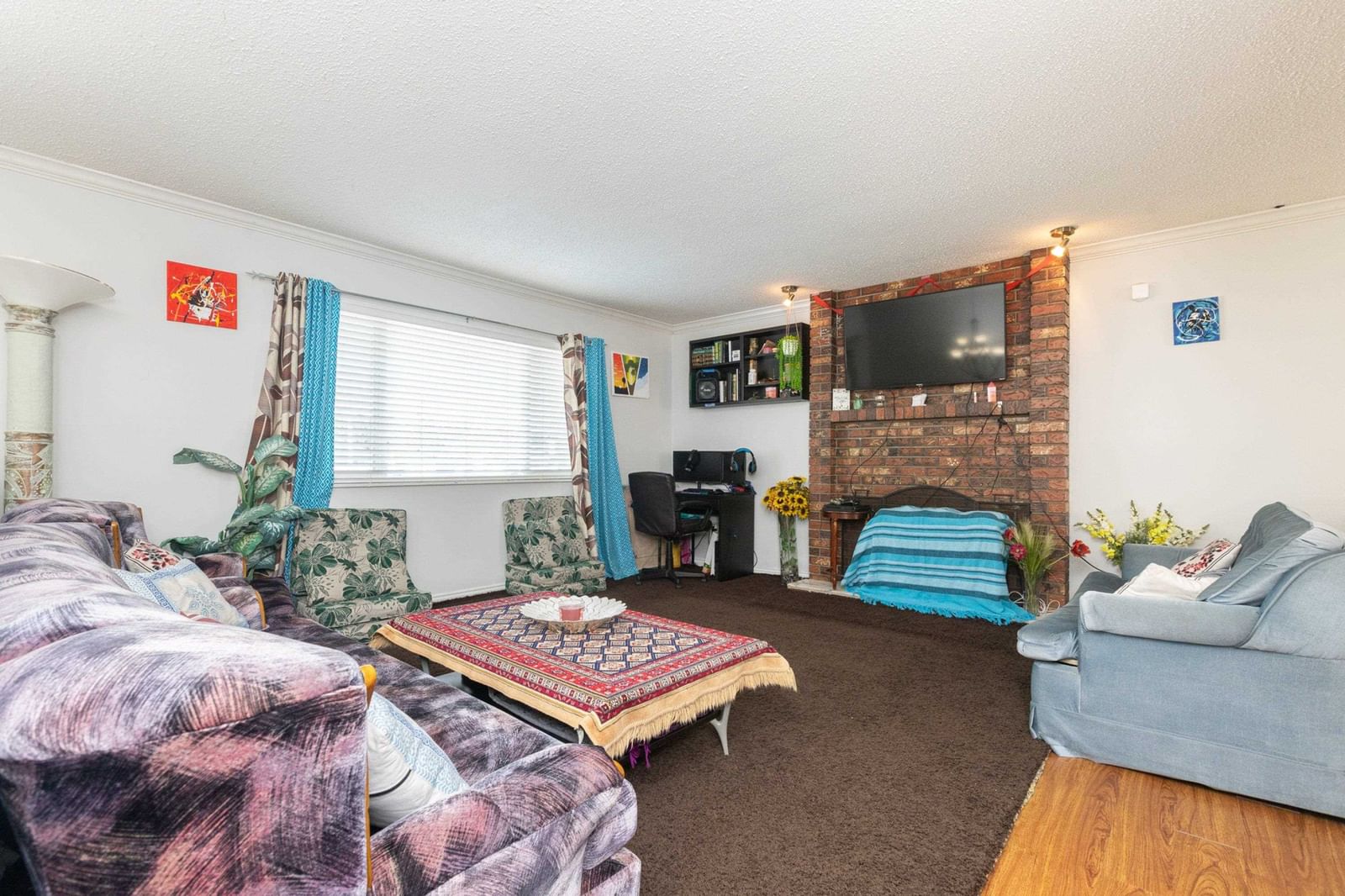 Listing Image 6