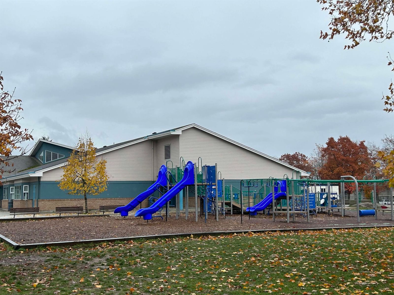 Listing Image 8