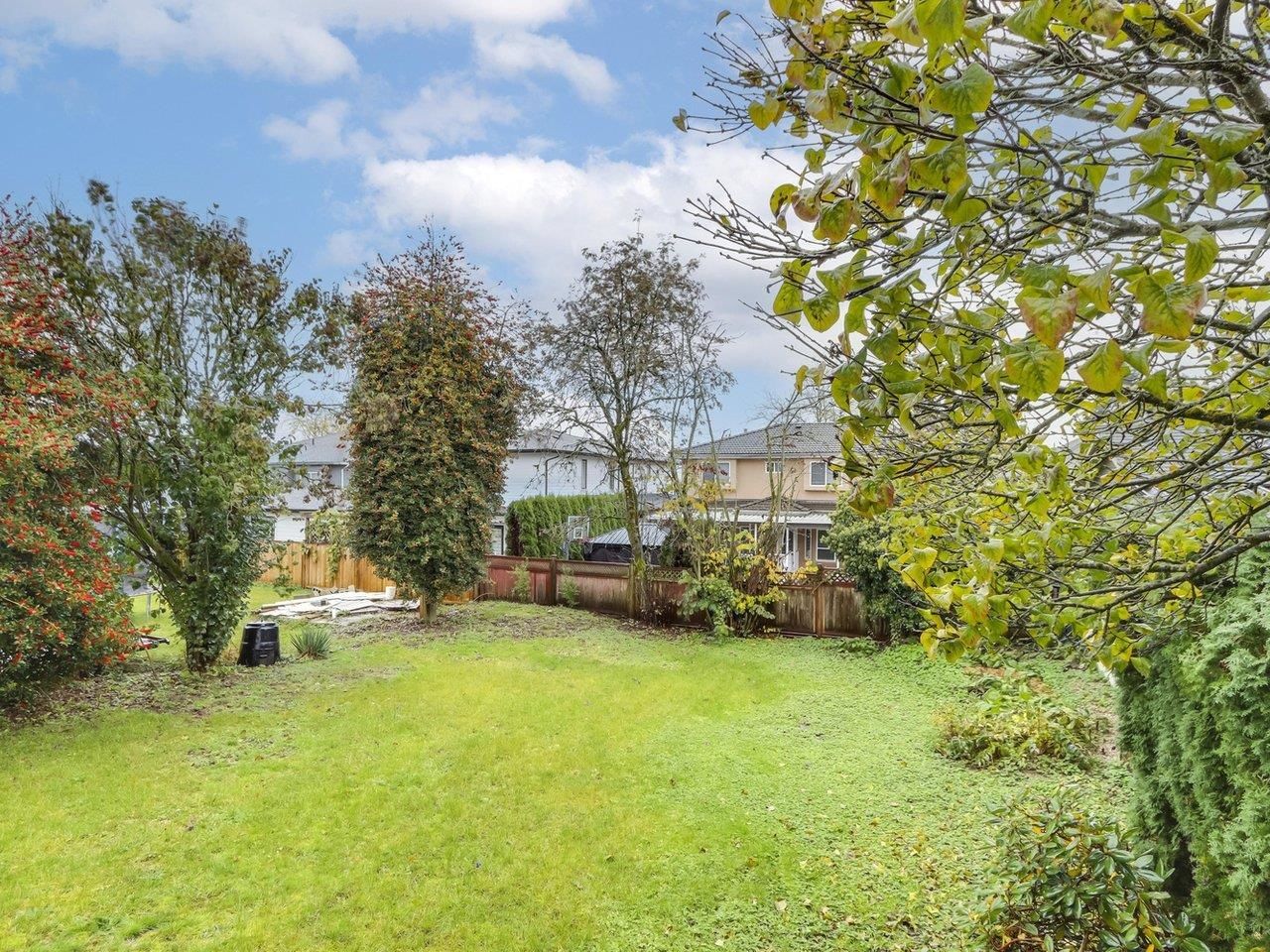 Listing Image 16