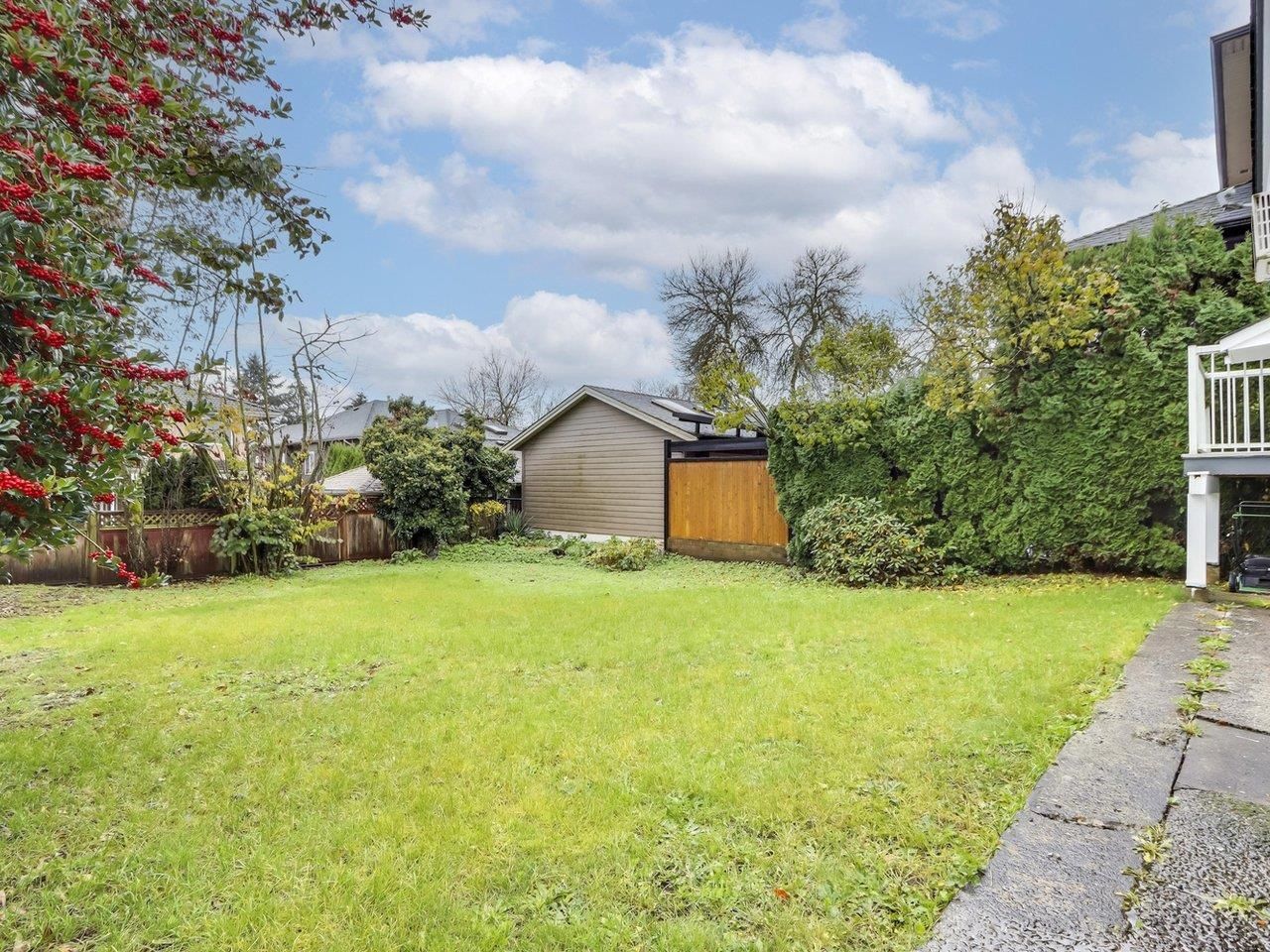 Listing Image 20