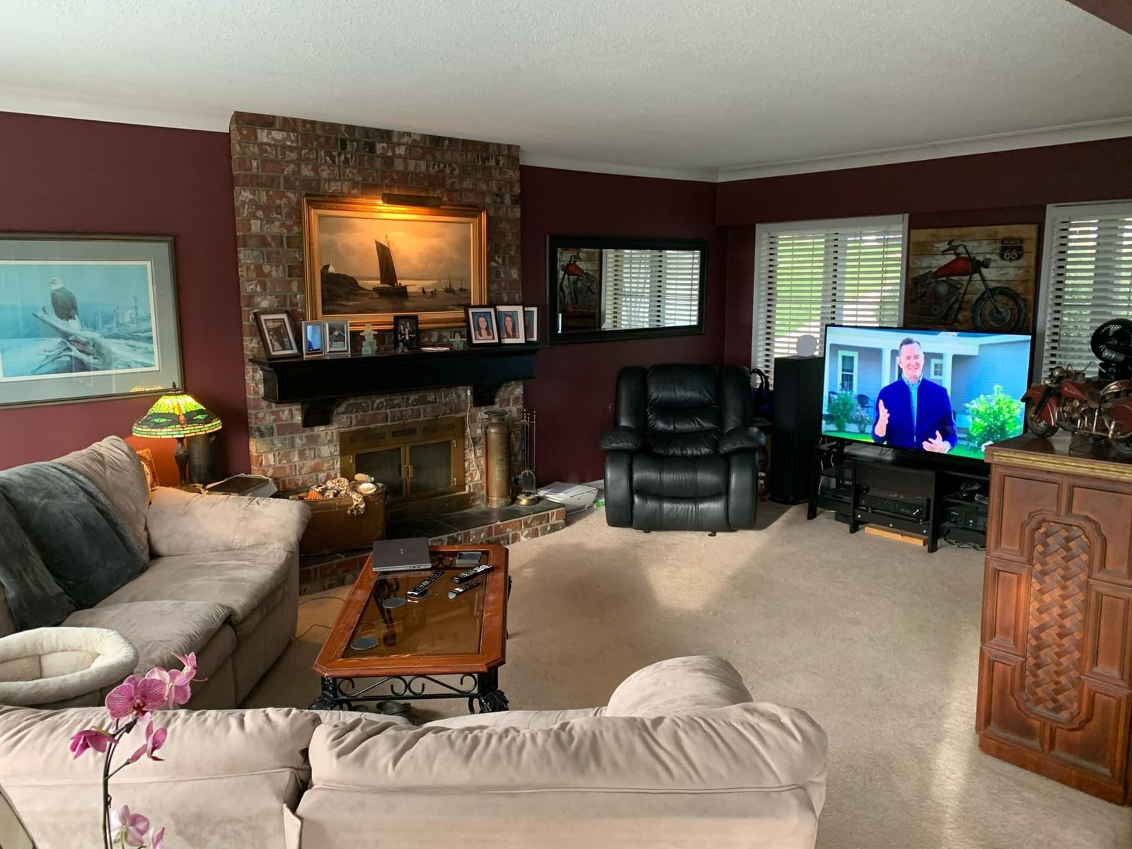Listing Image 4