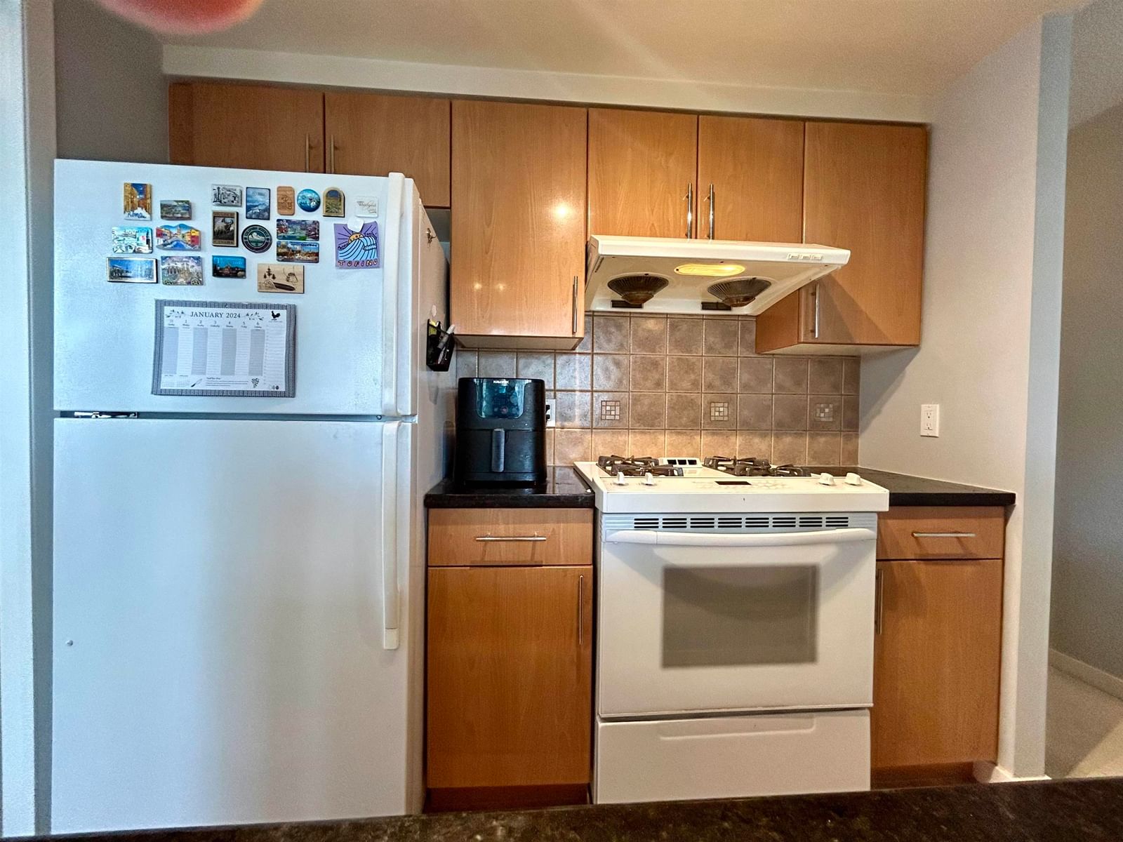 Listing Image 17