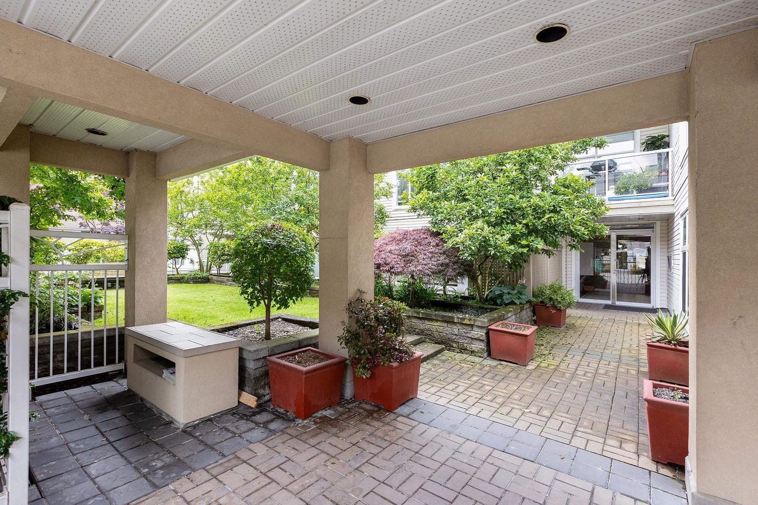 Listing Image 17