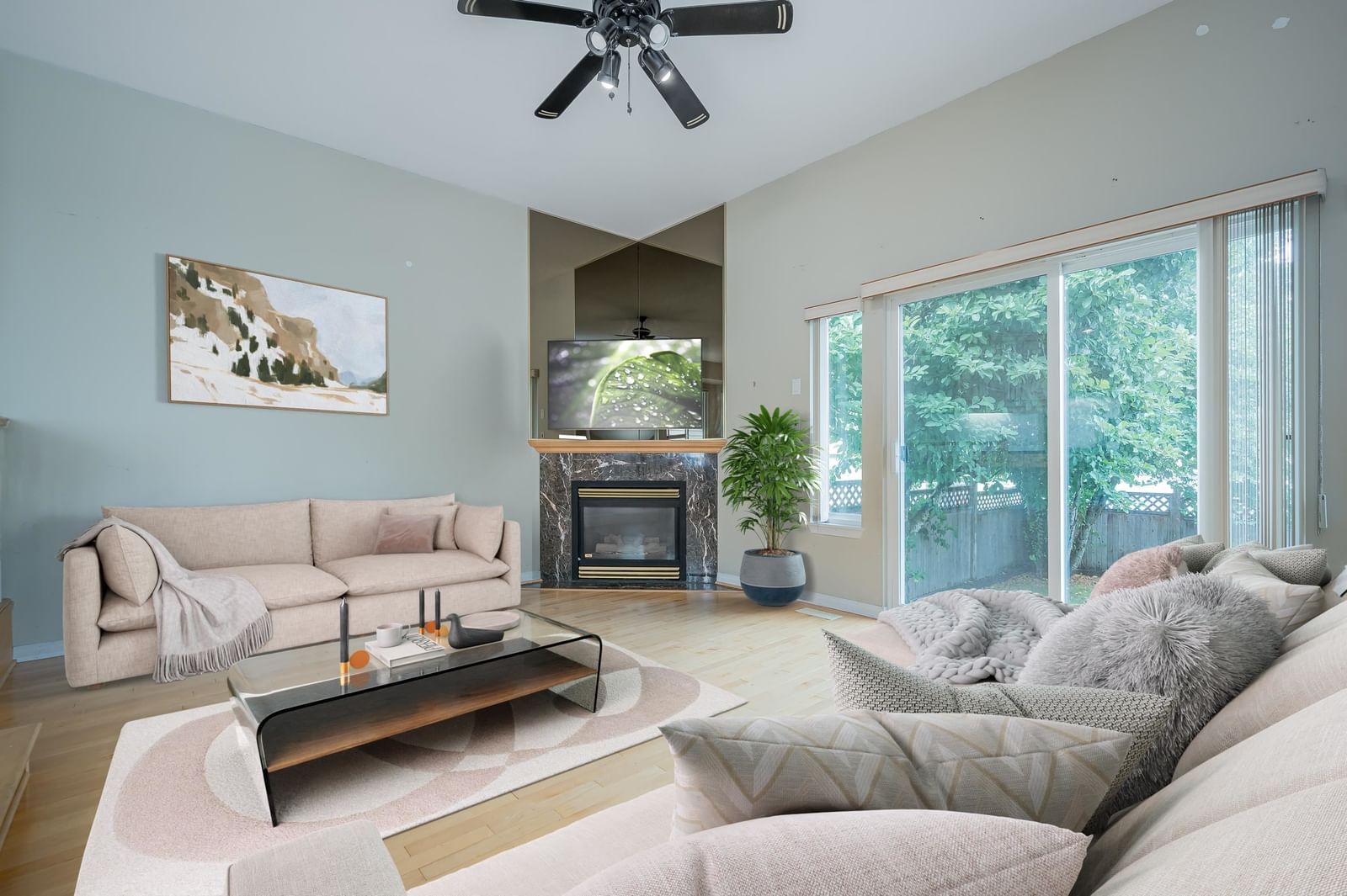 Listing Image 12