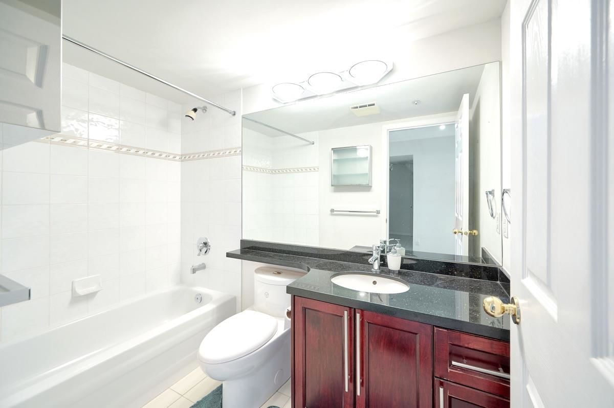 Listing Image 17