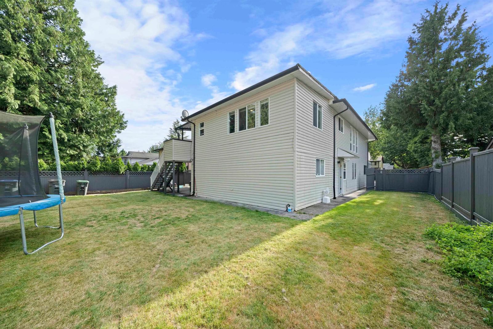 Listing Image 24