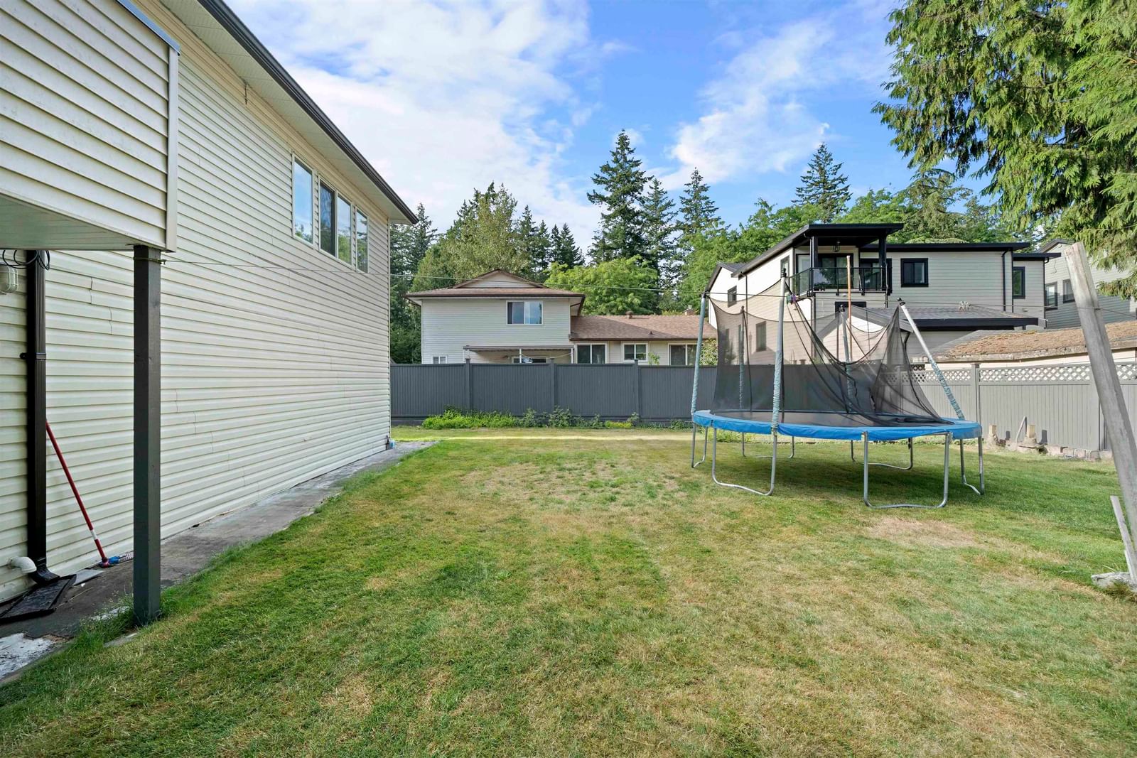 Listing Image 25