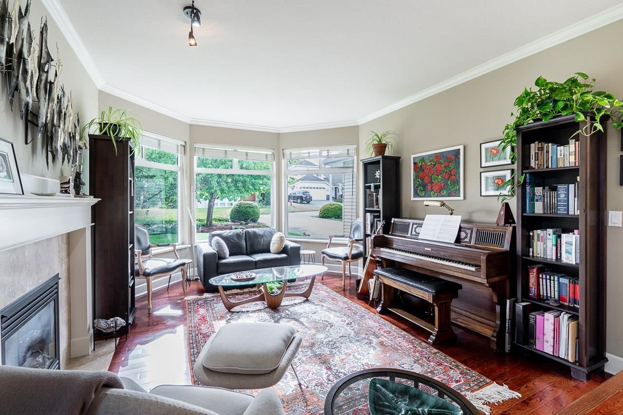 Listing Image 10