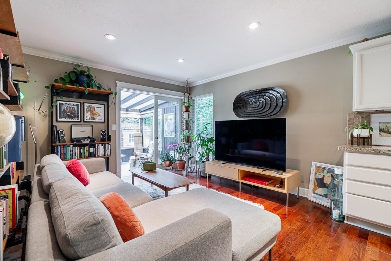 Listing Image 15