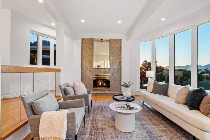 5770 Charles Street, Burnaby, V5B 2G4 | Image 2