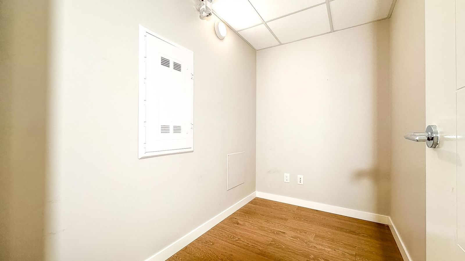 Listing Image 29