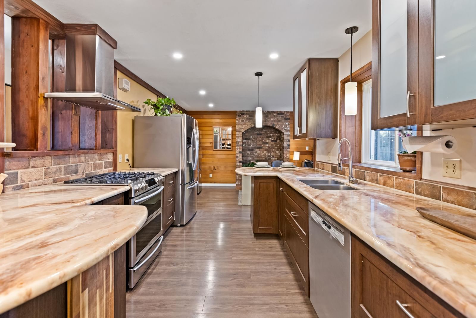 Listing Image 13