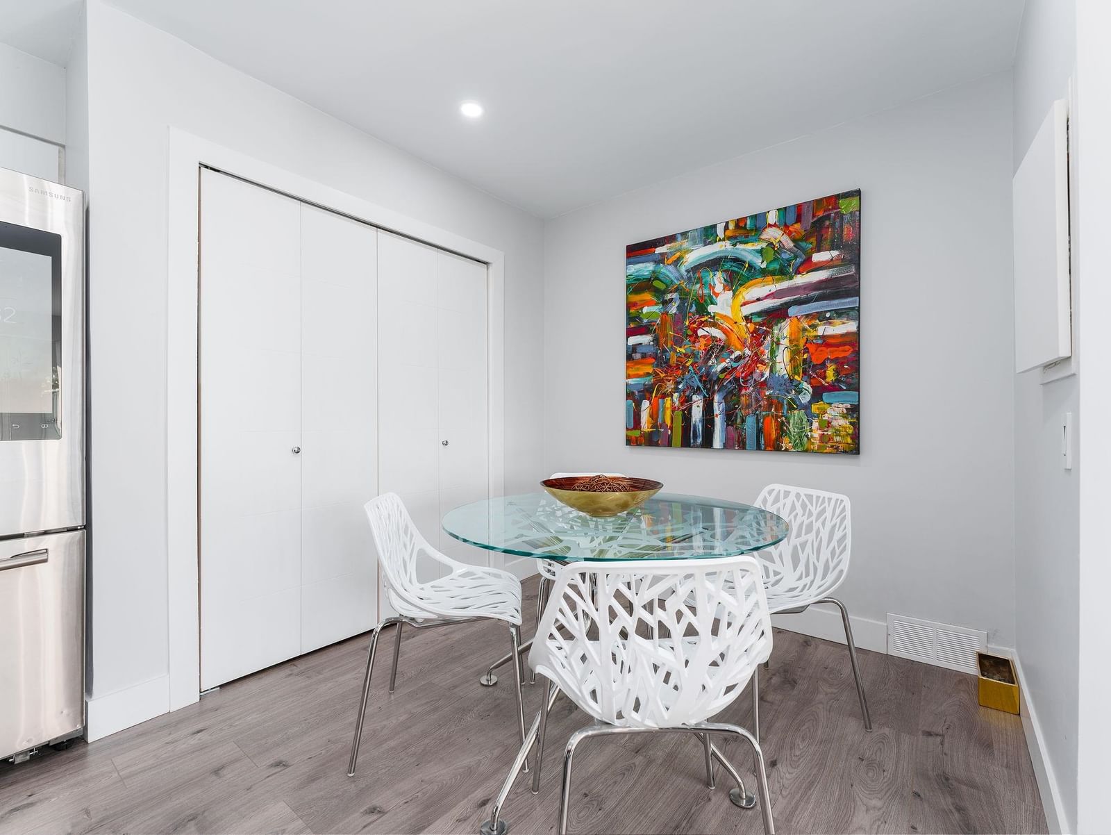 Listing Image 10