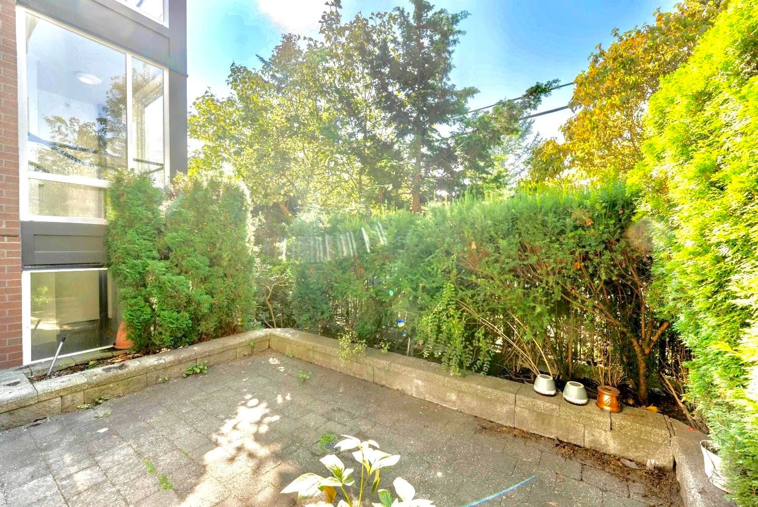 Listing Image 14