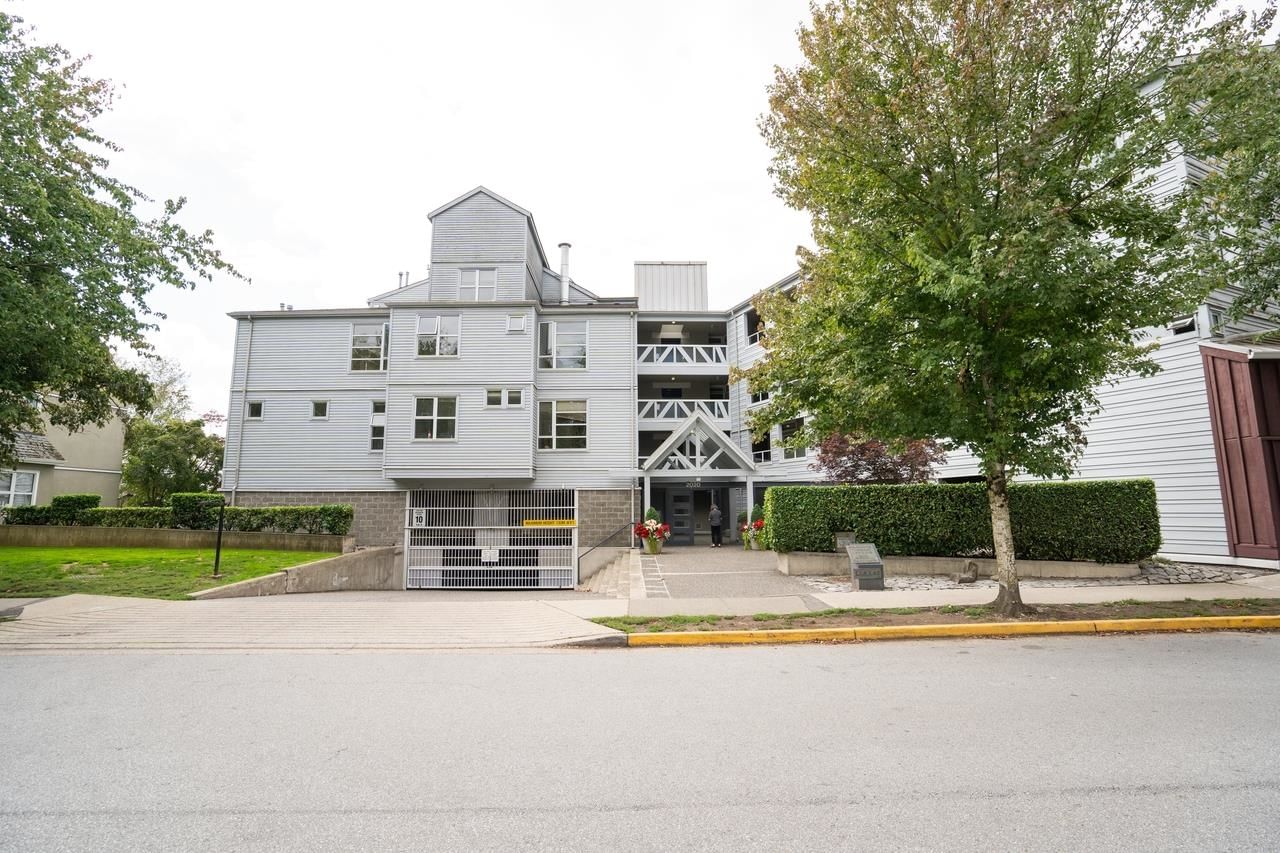 Listing Image 37