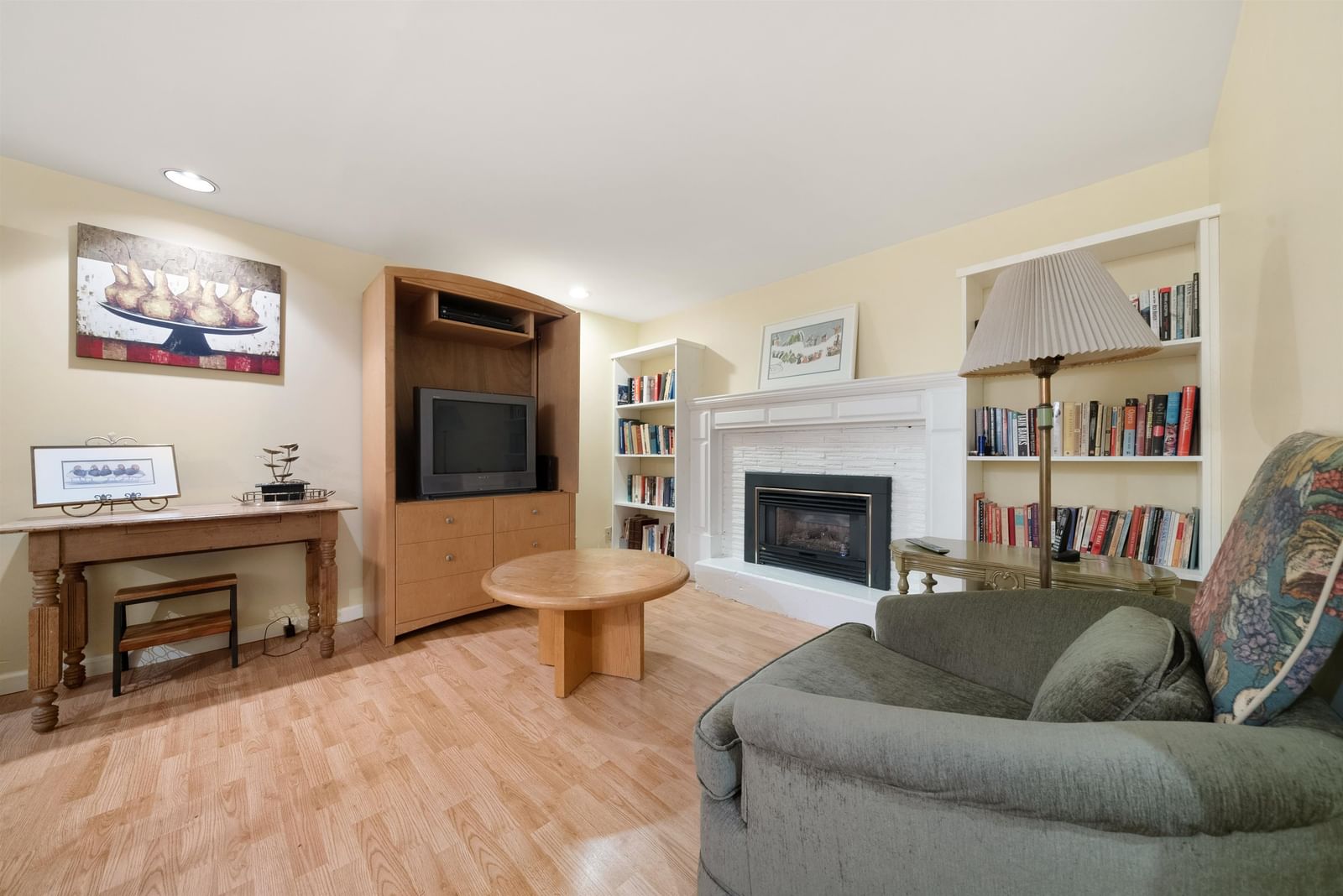 Listing Image 17
