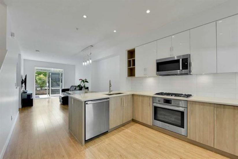 Listing Image 13