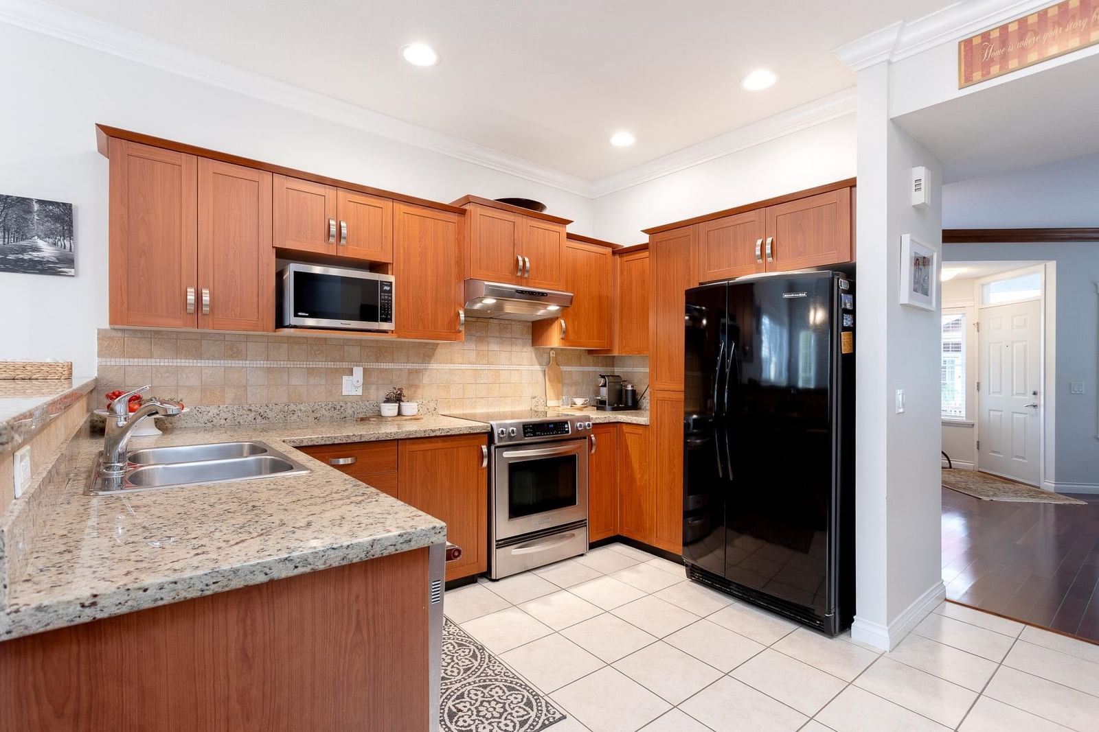 Listing Image 12