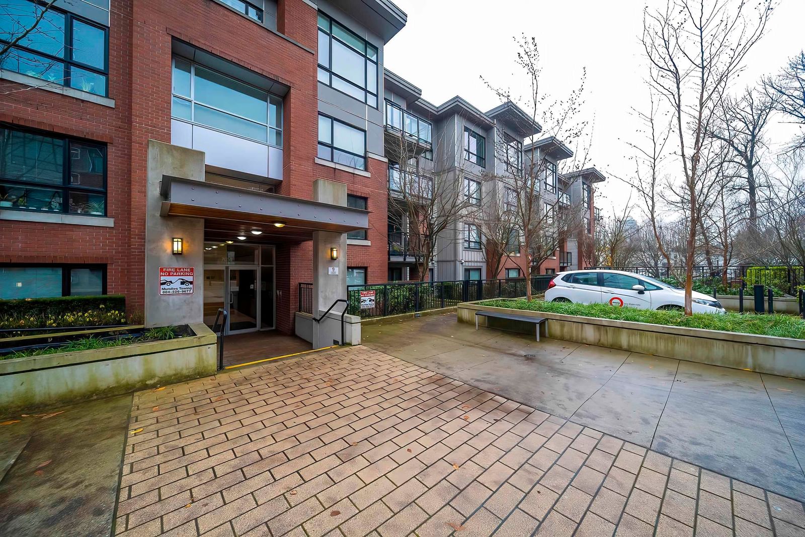 Listing Image 25
