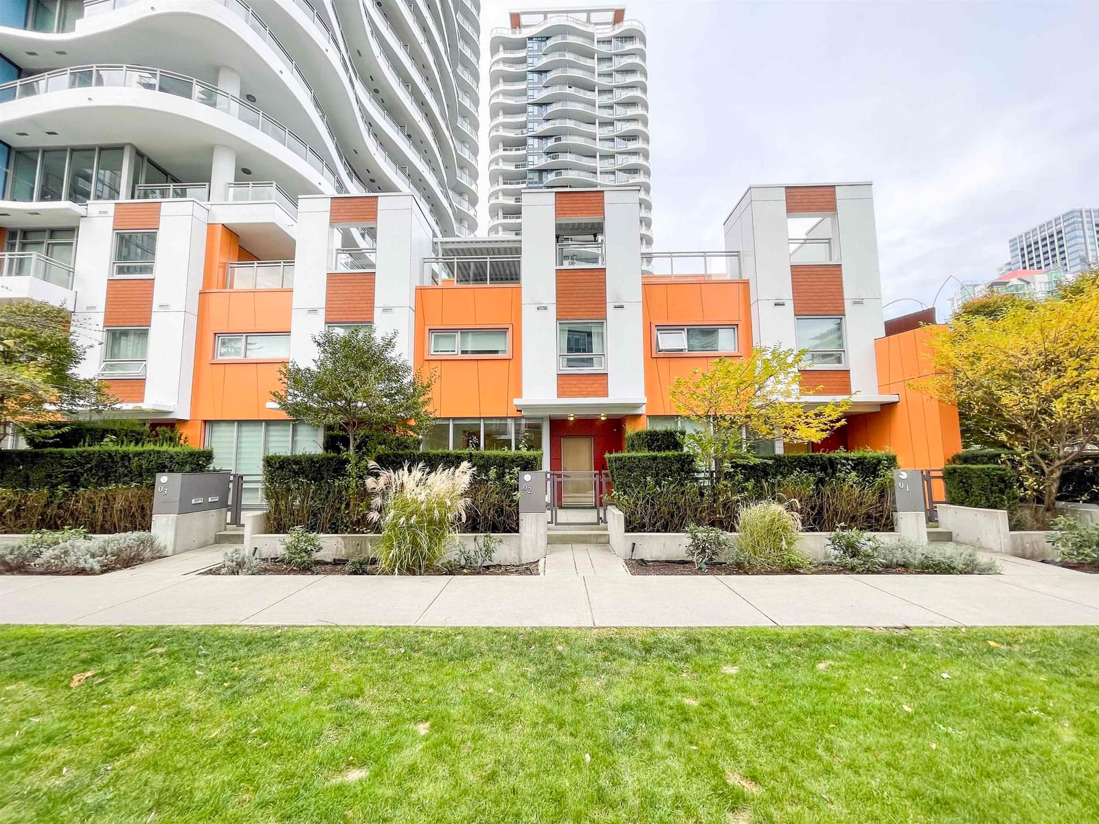 Listing Image 1