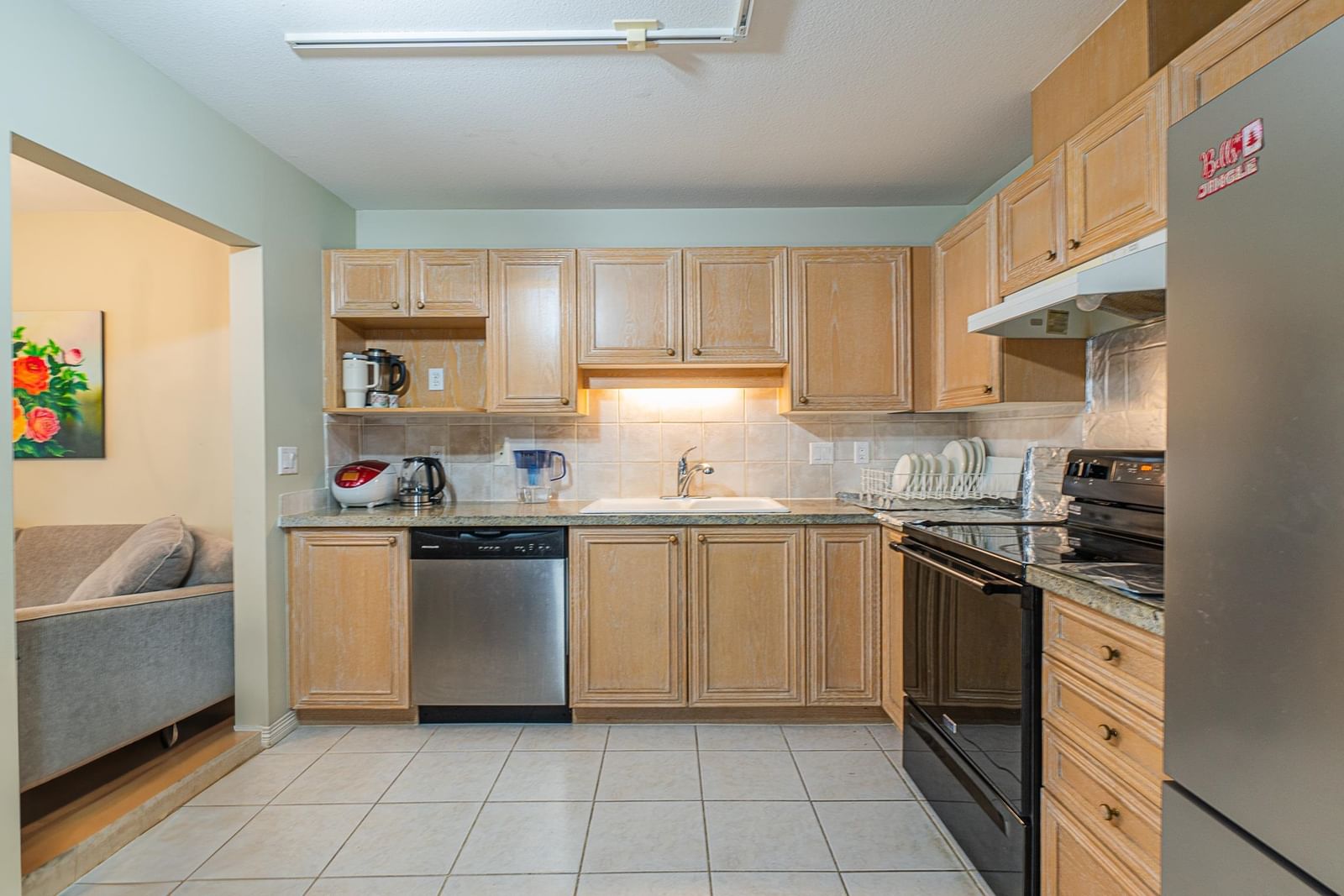 Listing Image 9