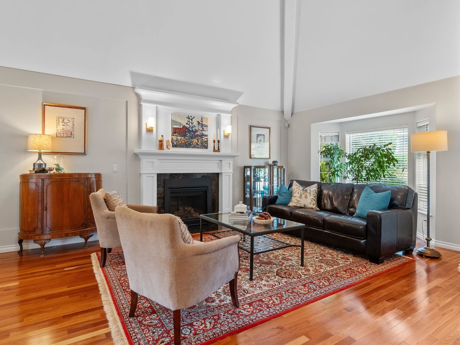 Listing Image 5