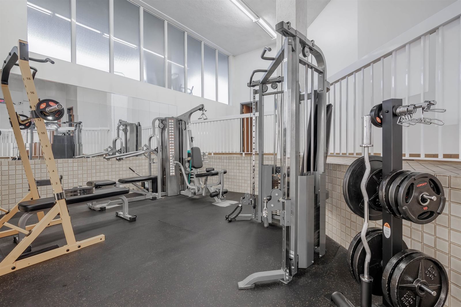 Listing Image 15