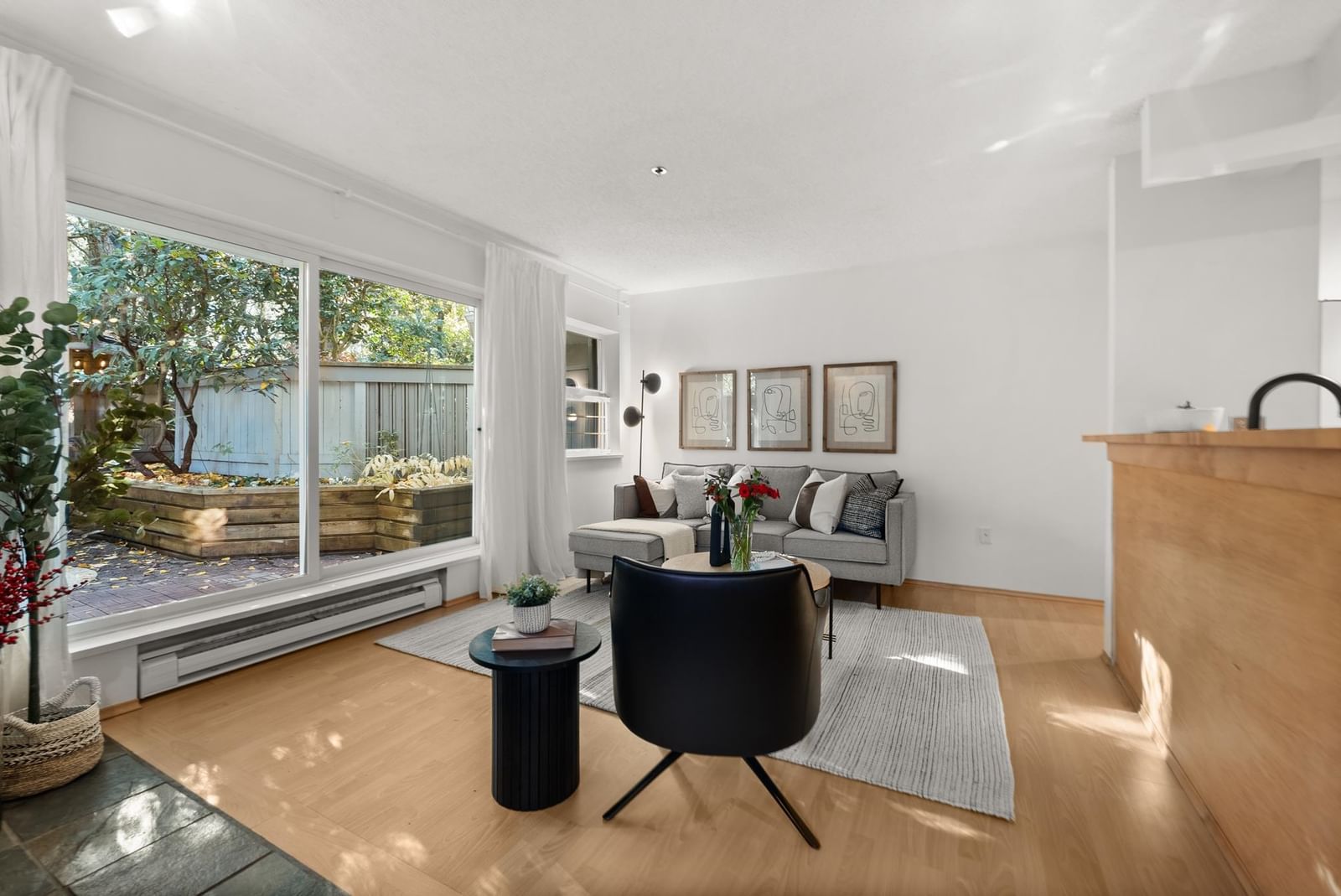Listing Image 20
