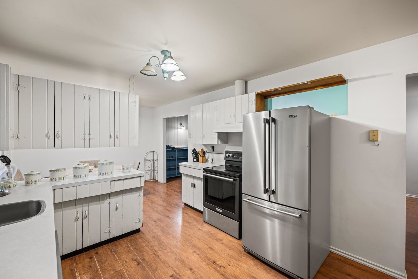 Listing Image 10