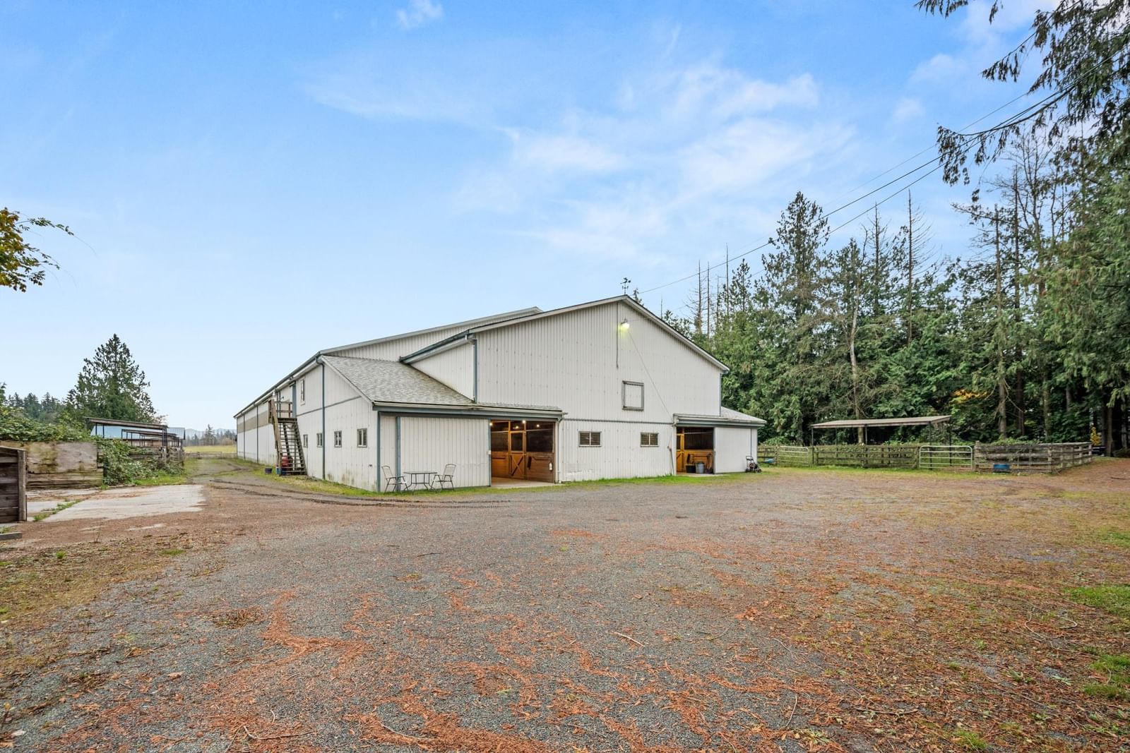 Listing Image 5