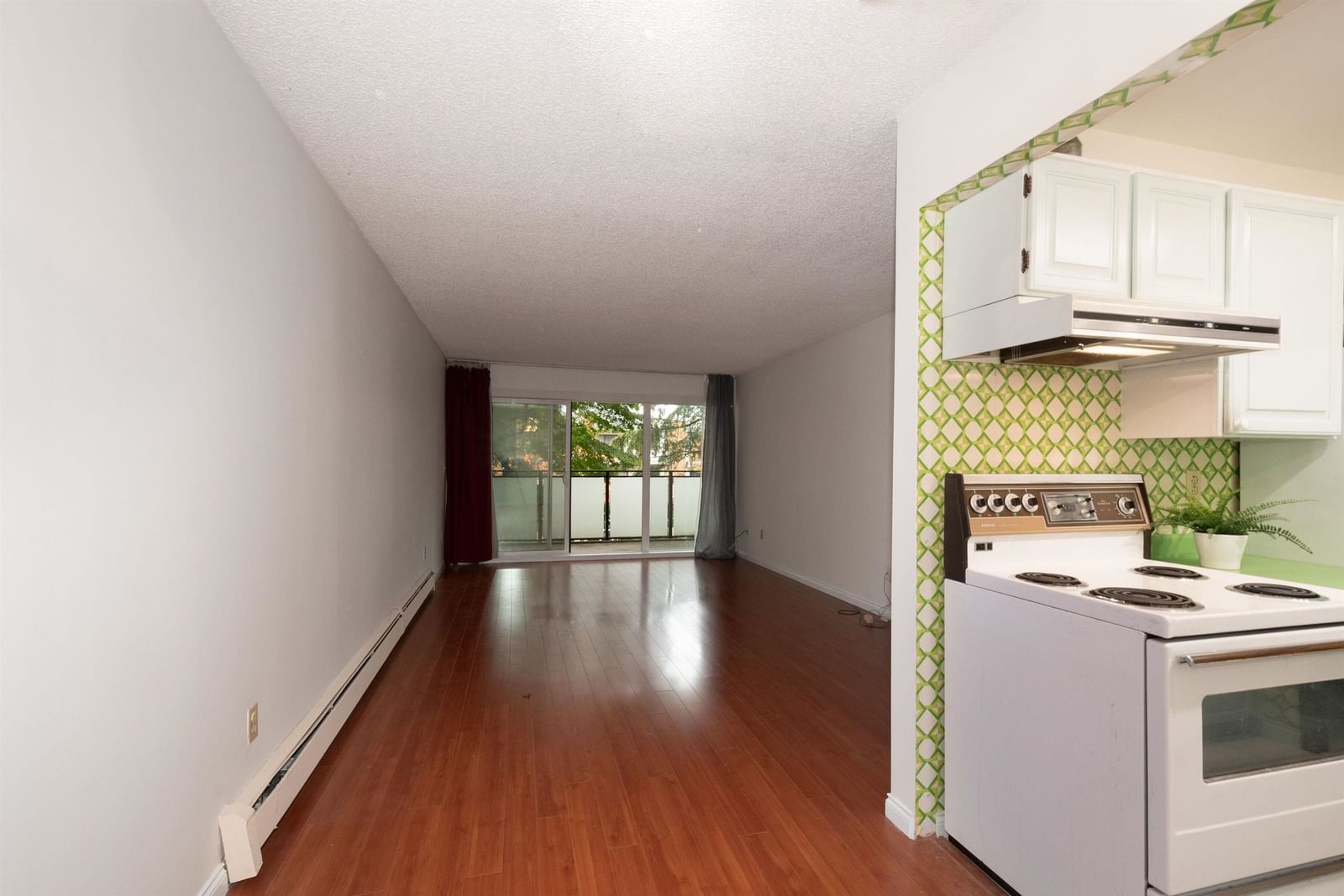 Listing Image 18