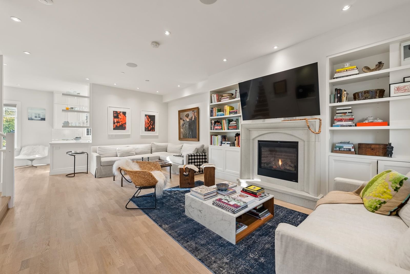 Listing Image 9