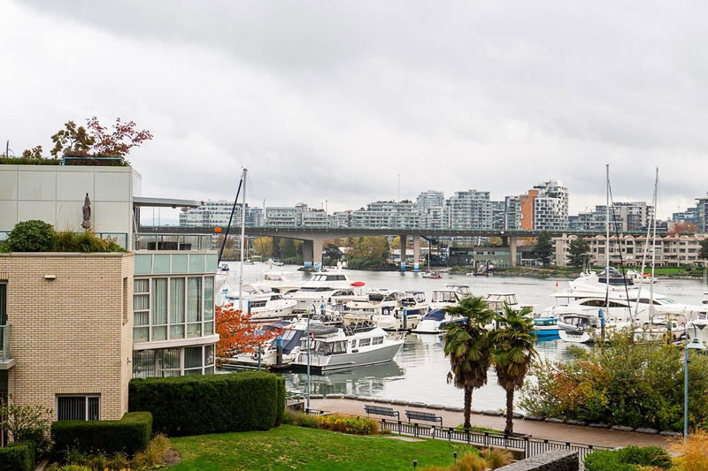 1288 Marinaside Crescent #309, Vancouver, British Columbia (MLS R2943162)