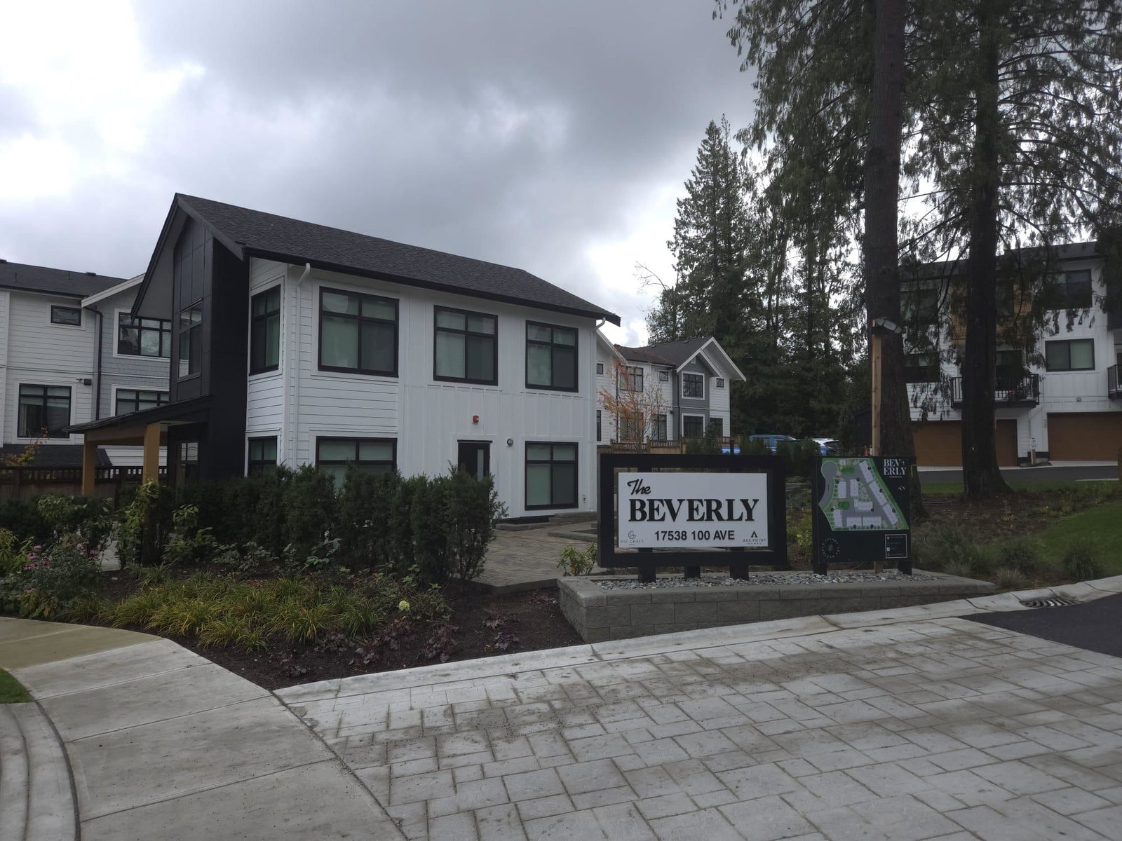 Listing Image 6