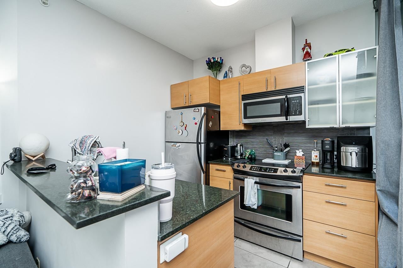 Listing Image 12